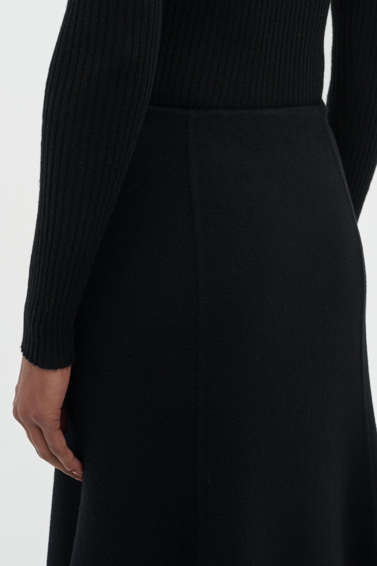 Patterson Midi Skirt in Black Double-Face Recycled Cashmere