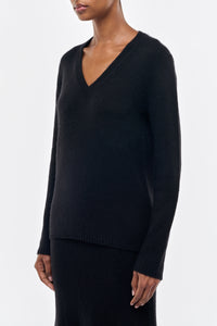Vesper Knit V-Neck Sweater in Black Cashmere
