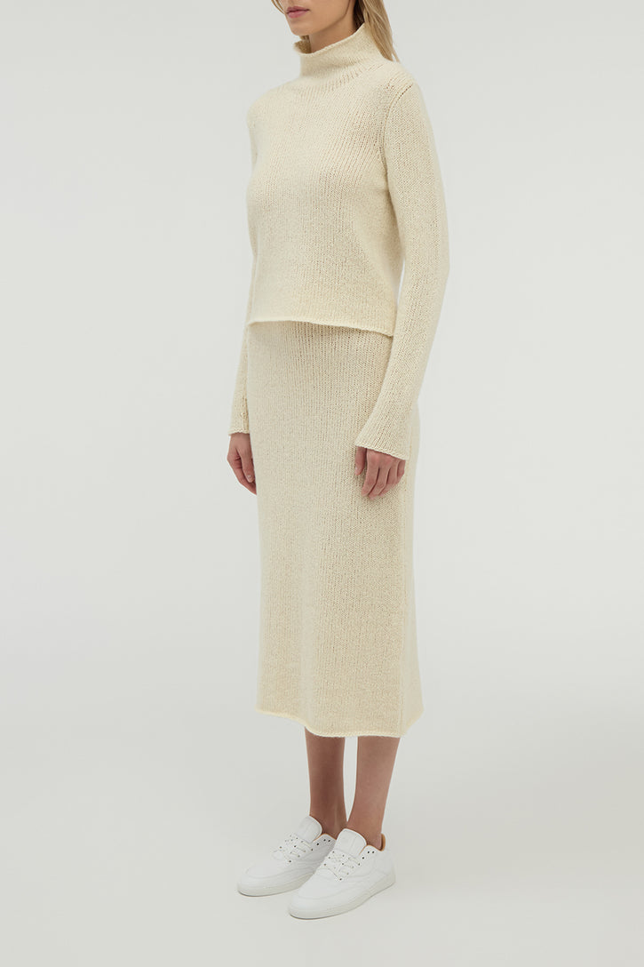 Daina Cropped Knit Turtleneck in Ivory Cashmere