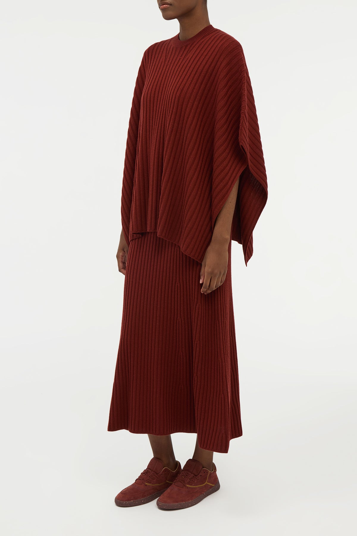 バーントシエナメリノウールカシミアのバロンニットクロップドポンチョ