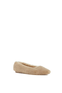 Fleur Flat in Champagne Shearling