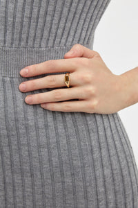 Small Ring in 18K Yellow Gold & Tiger's Eye Stone
