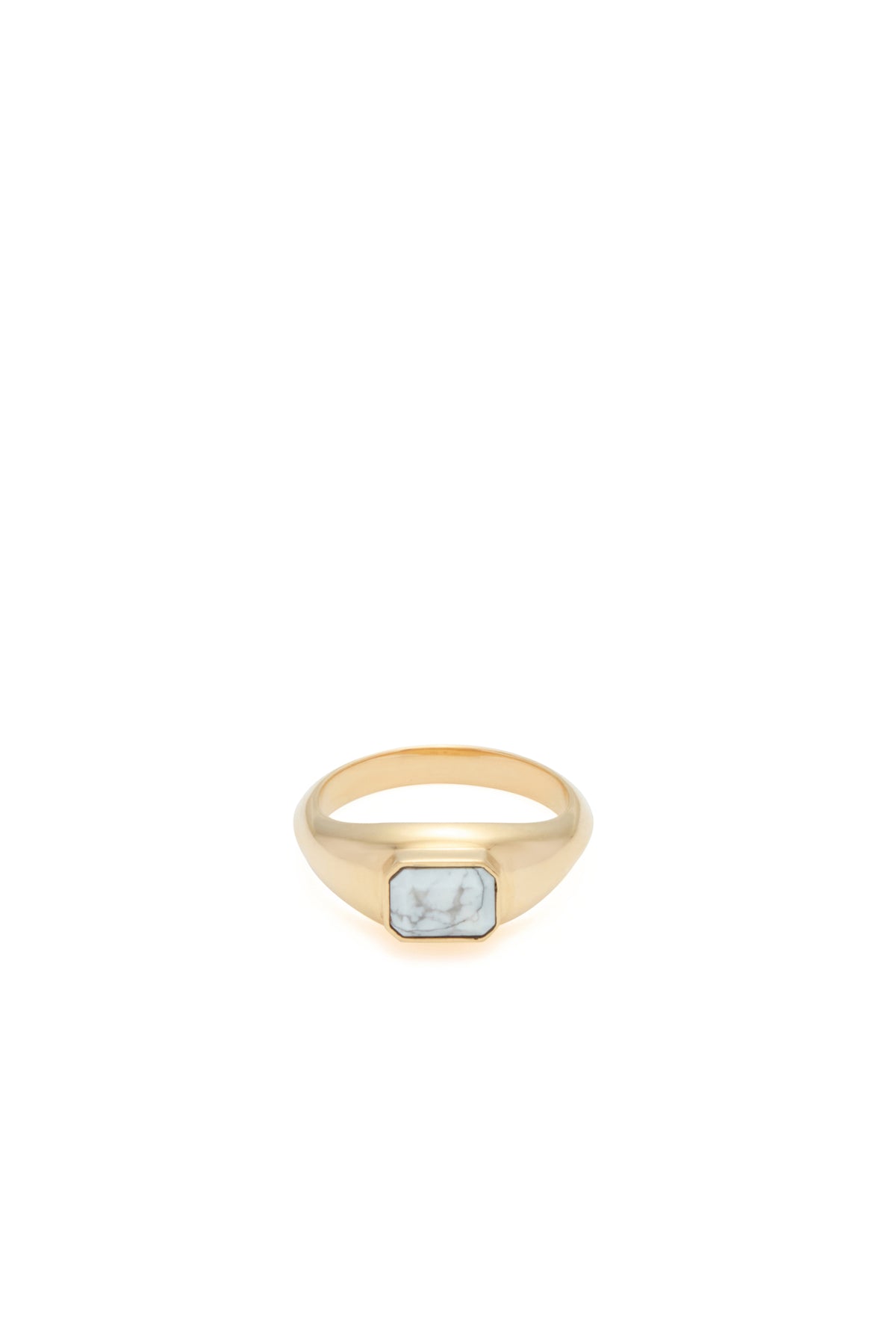 Small Ring in 18K Yellow Gold & Howlite Stone