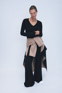 Mcaffrey Coat in Camel & Black Double-Face Cashmere