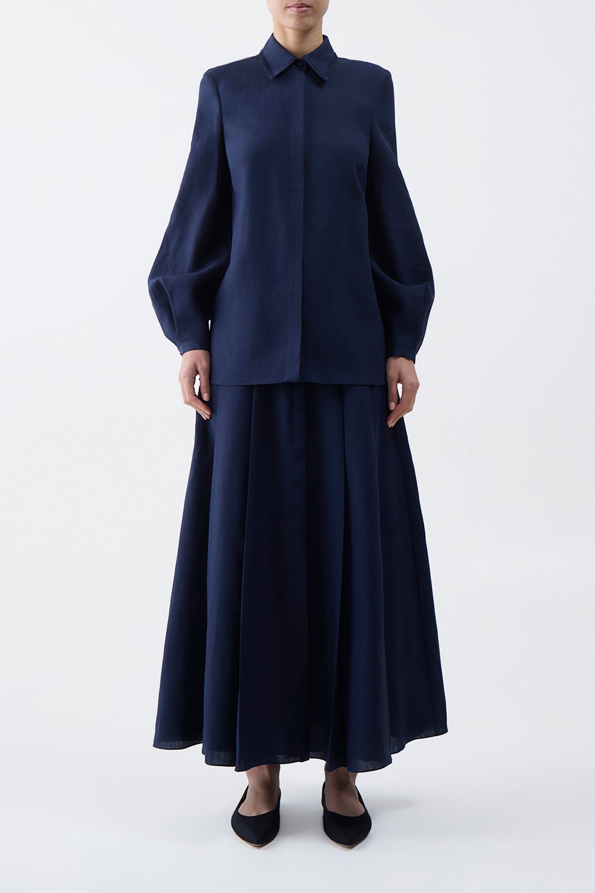 Dugald Pleated Midi Skirt in Navy Aloe Linen