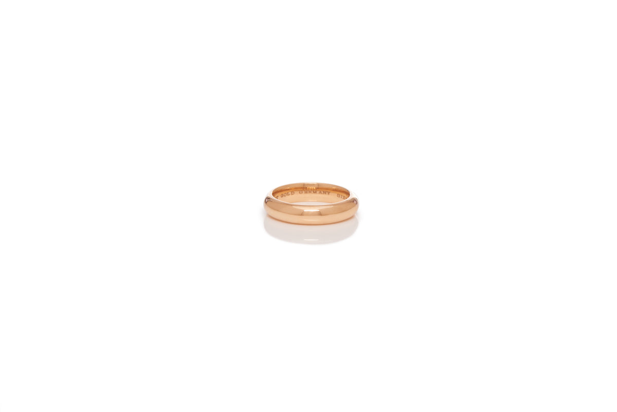 Ring in 18K Rose Gold & Vitreous Ivory Enamel