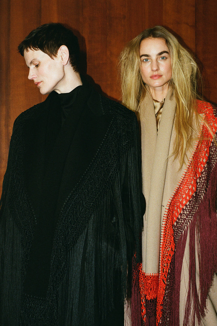 Egret Fringe Scarf in Black Double-face Recycled Cashmere & Silk Macrame