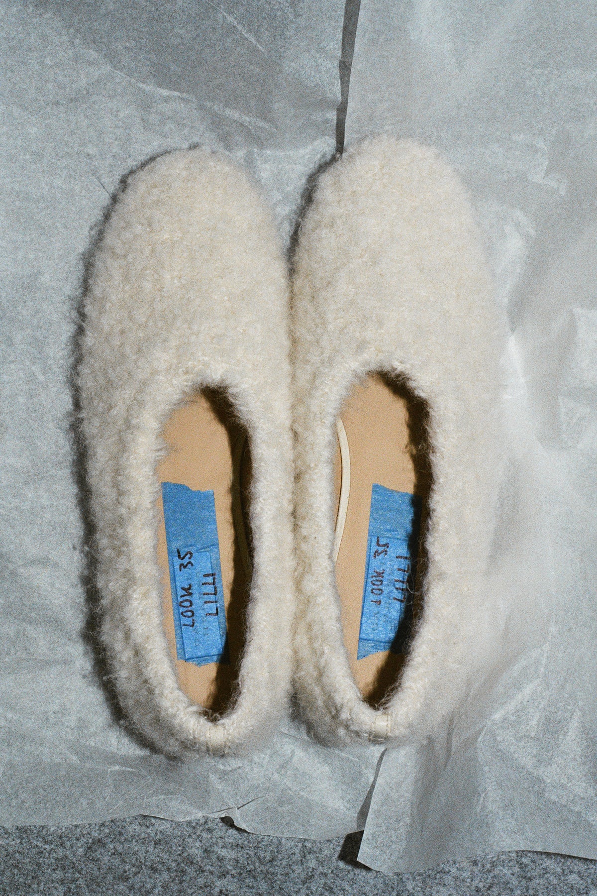 Emperor Flat in Ivory Silk Cashmere Boucle