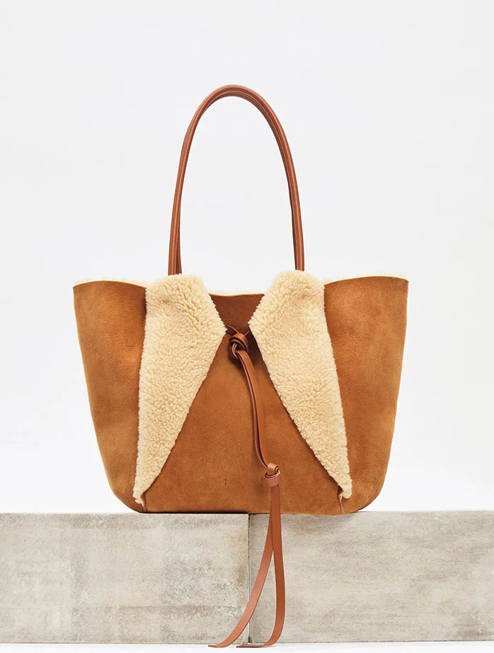 Marija Tote Bag in Cognac Shearling