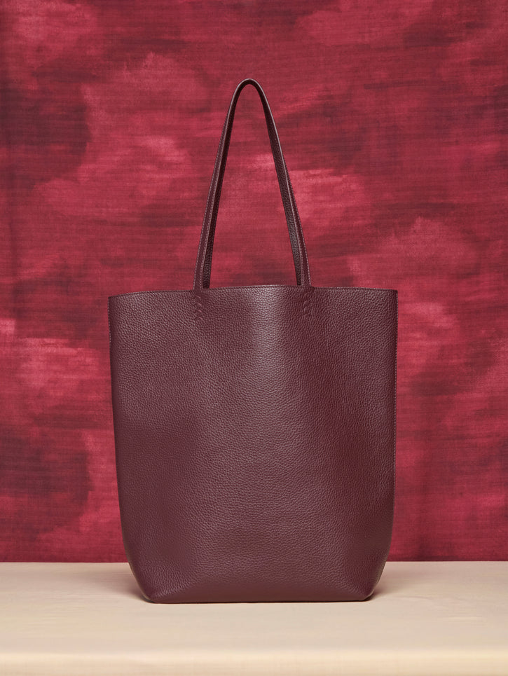 Sillbury Tote Bag in Bordeaux Textured Leather