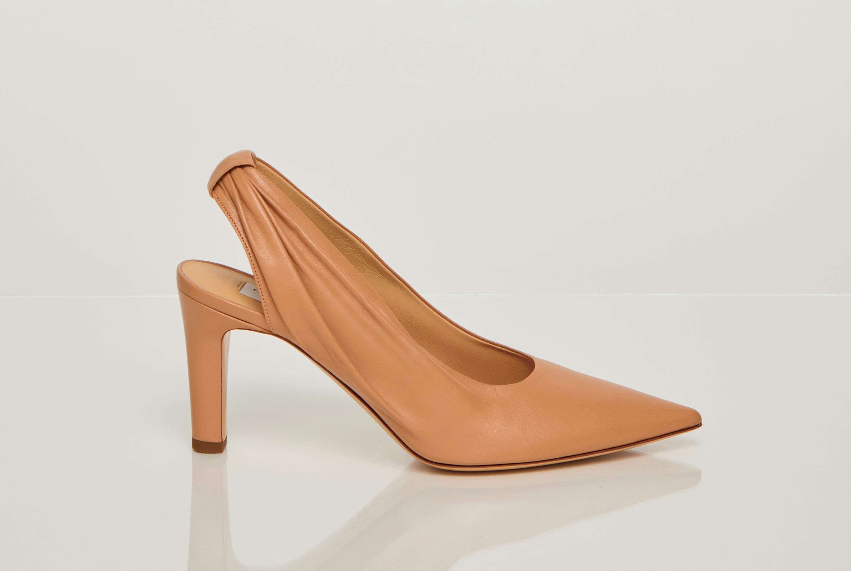 Amari Slingback Pump in Nude Leather | Gabriela Hearst