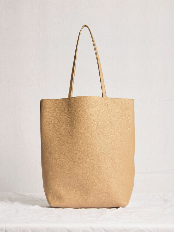 Sillbury Tote Bag in Rosa Textured Leather