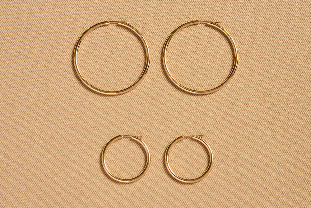 Small Loop Earrings in 18K Yellow Gold