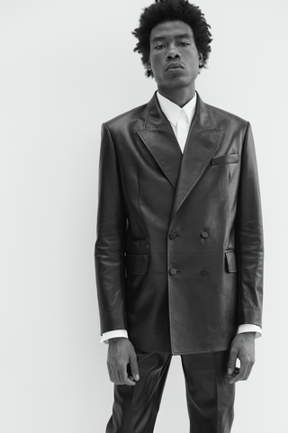 Look 16