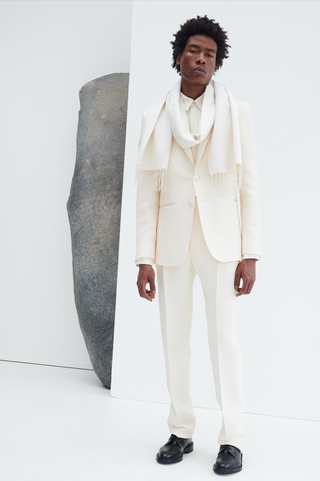 Look 19