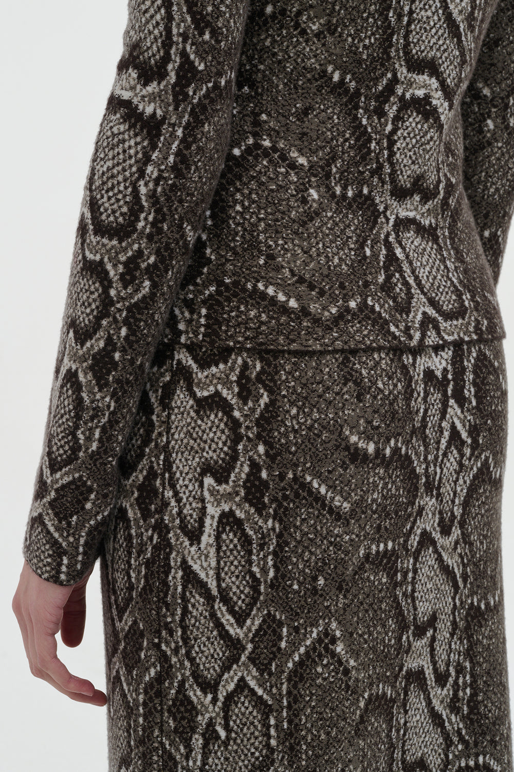 Beda Knit Turtleneck in Greyscale Cashmere Silk