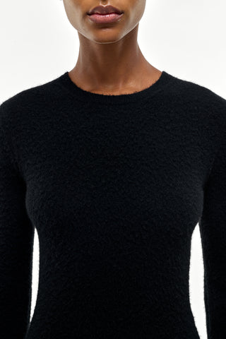 Black Cashmere Uriel Knit Dress - Neckline Detail Close-up | Gabriela Hearst