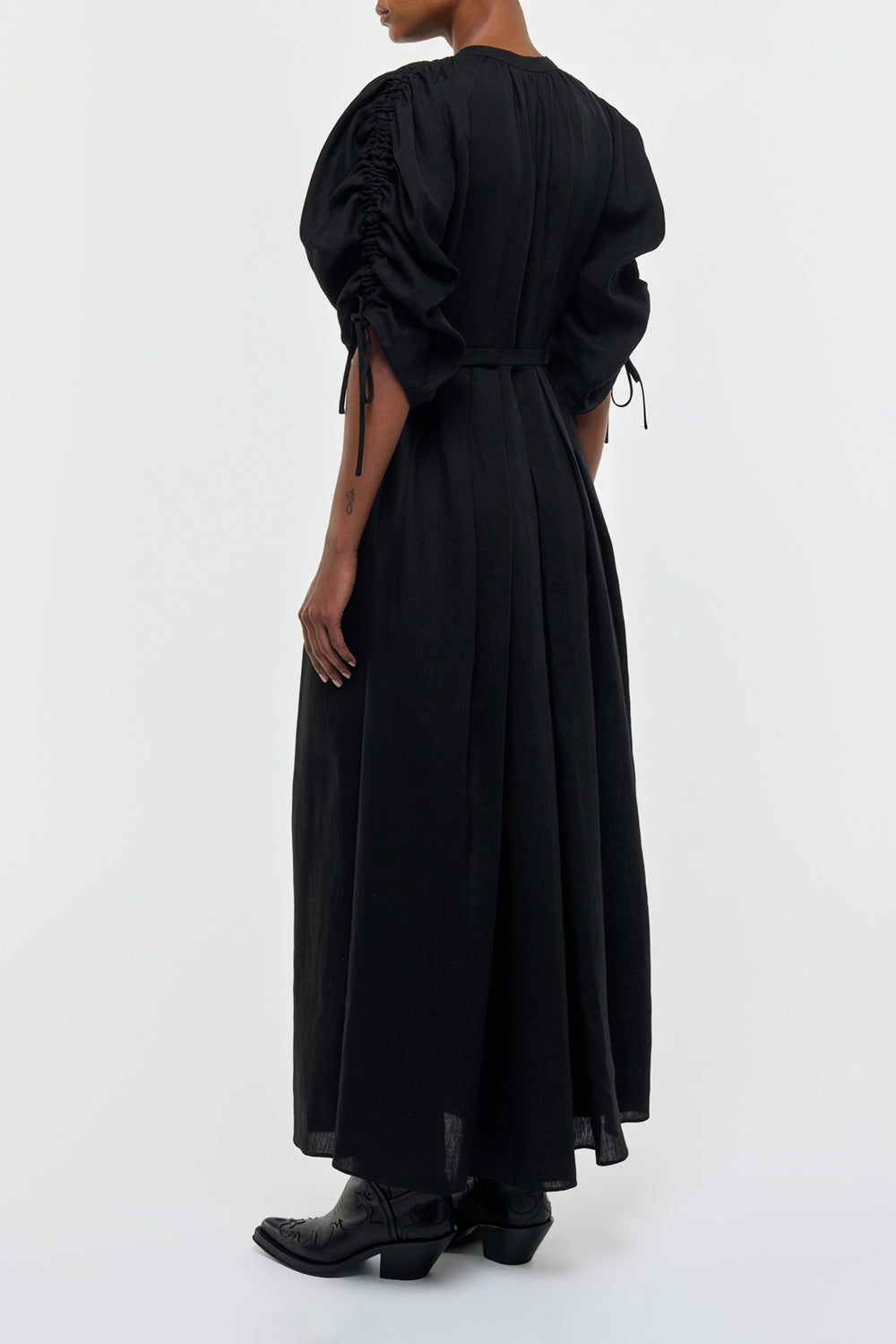 Linnea Dress in Black Aloe Linen