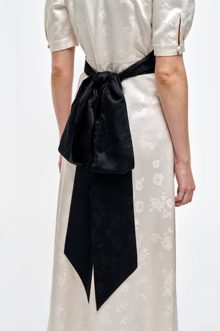 Black Silk Sash Belt with Bow Detail - Waist Close-Up | Gabriela Hearst