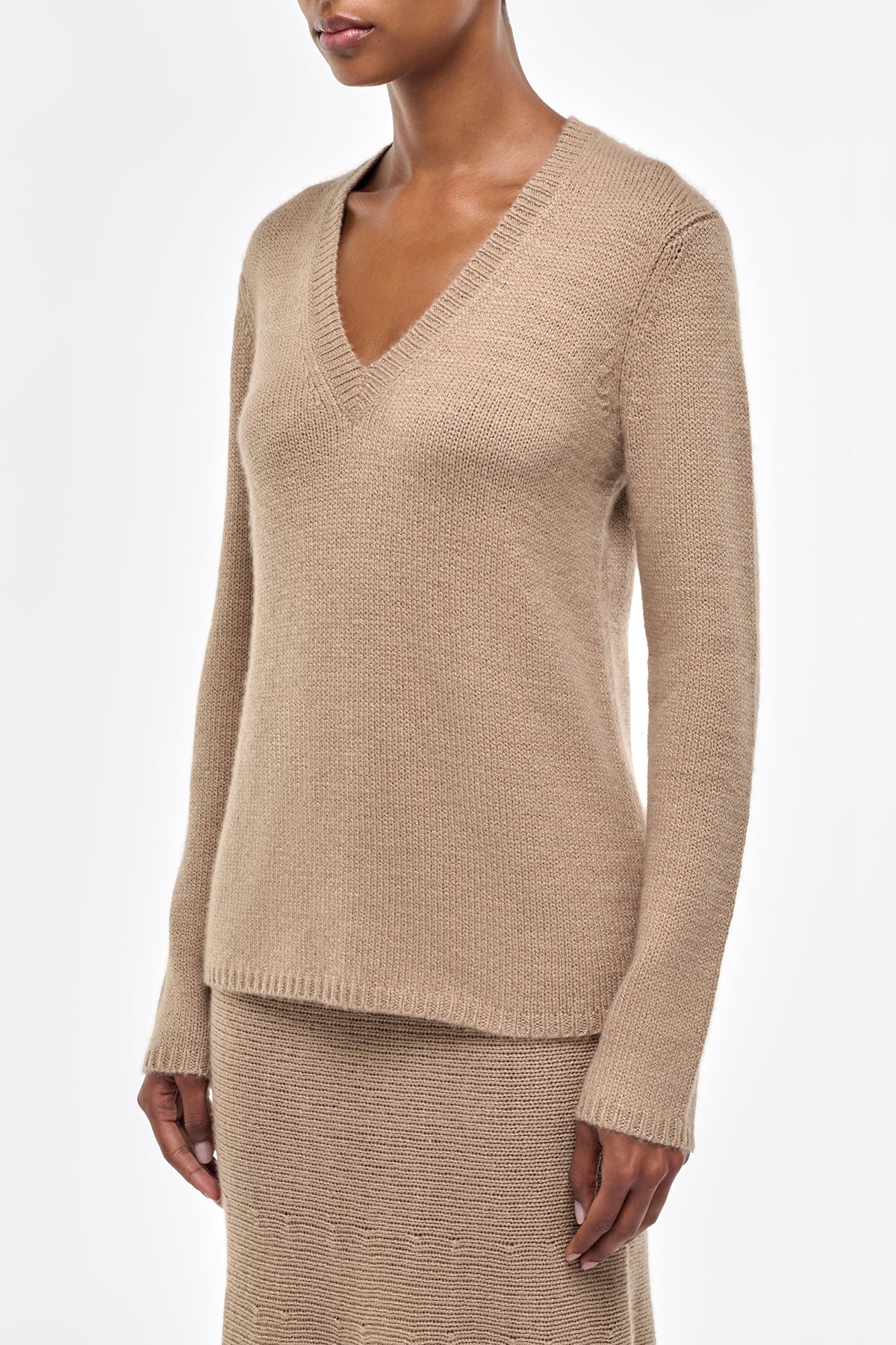 Vesper Knit V-Neck Sweater in Camel Cashmere