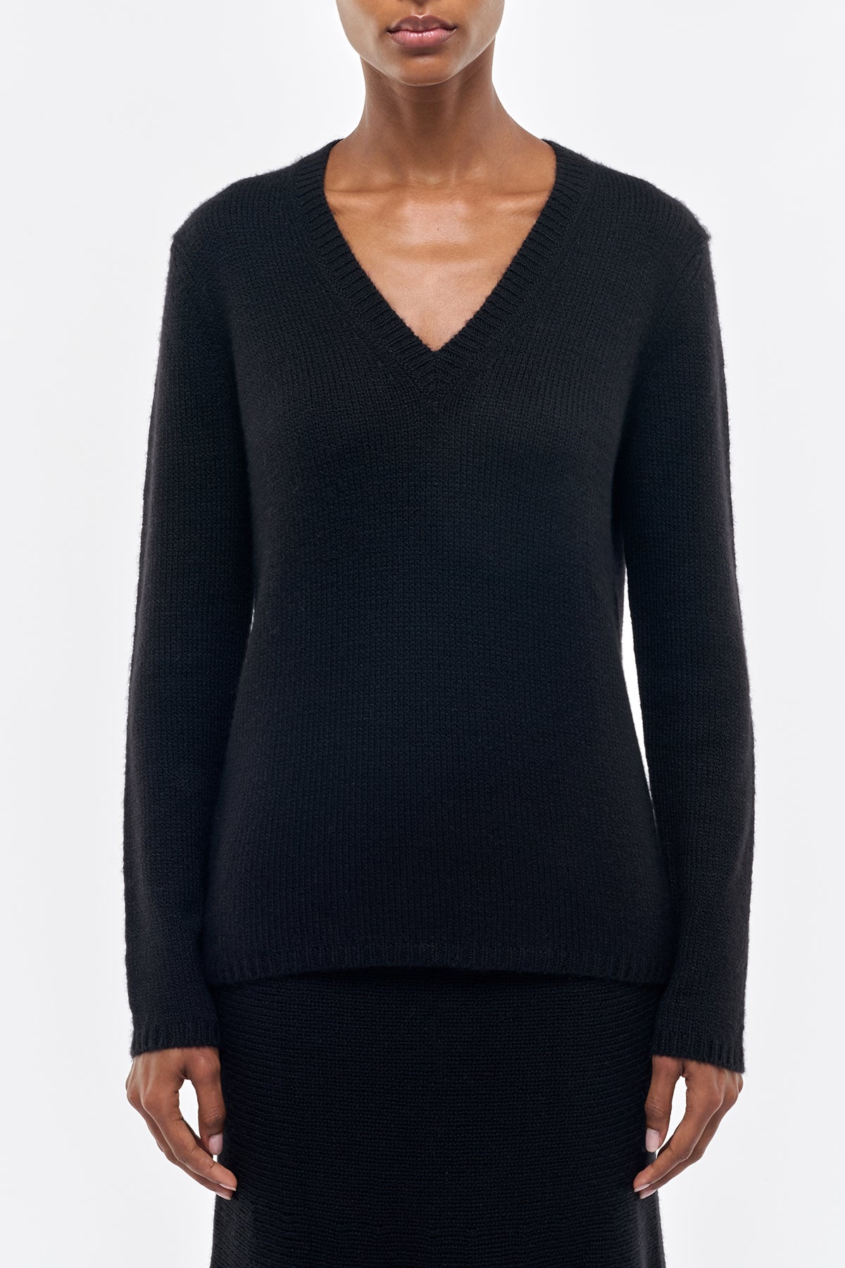 Vesper Knit V-Neck Sweater in Black Cashmere