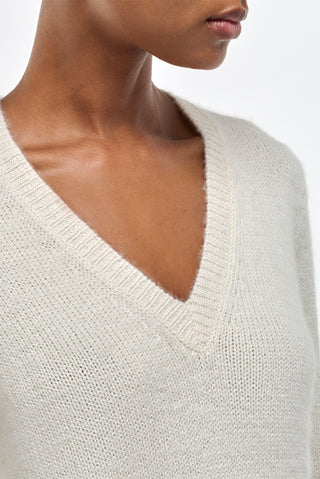 Isiah Knit V-Neck Sweater in Ivory Cashmere