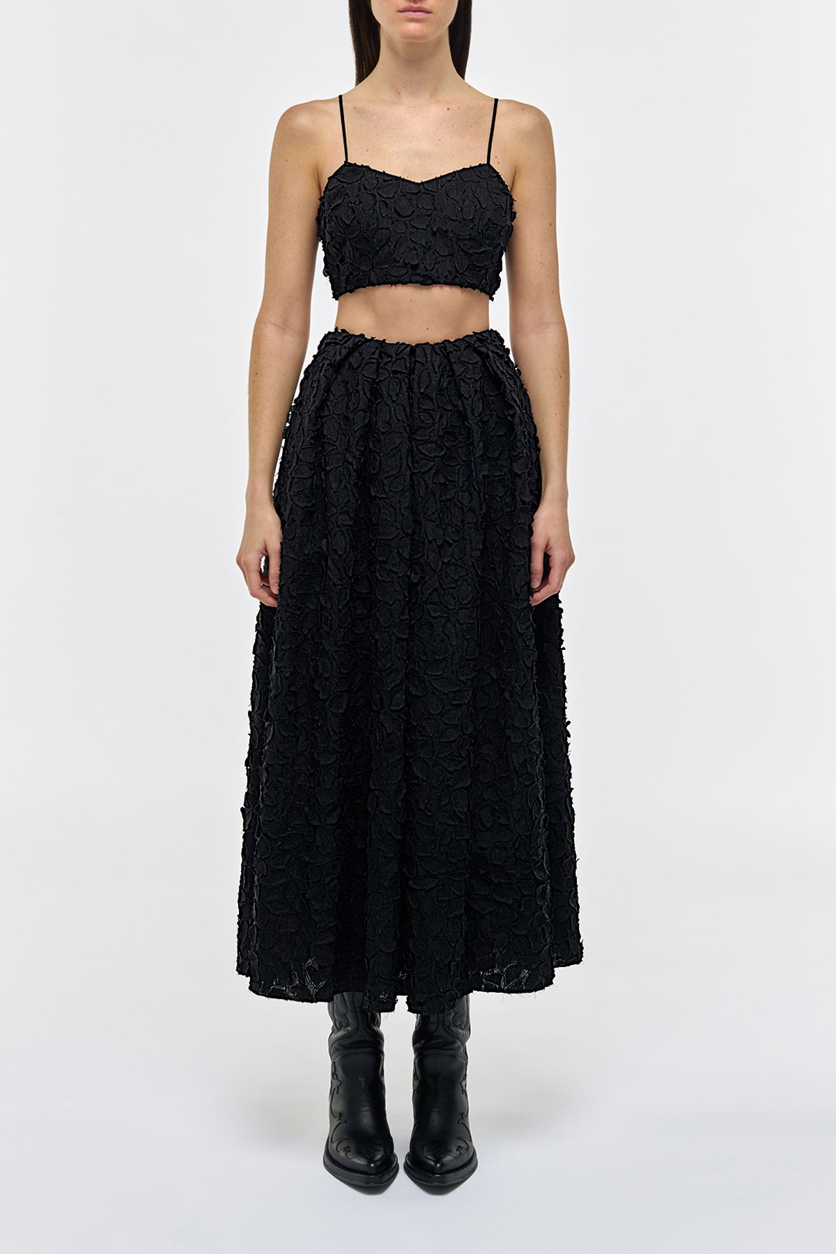 Zelia Embroidered Leaves Maxi Skirt in Black Linen