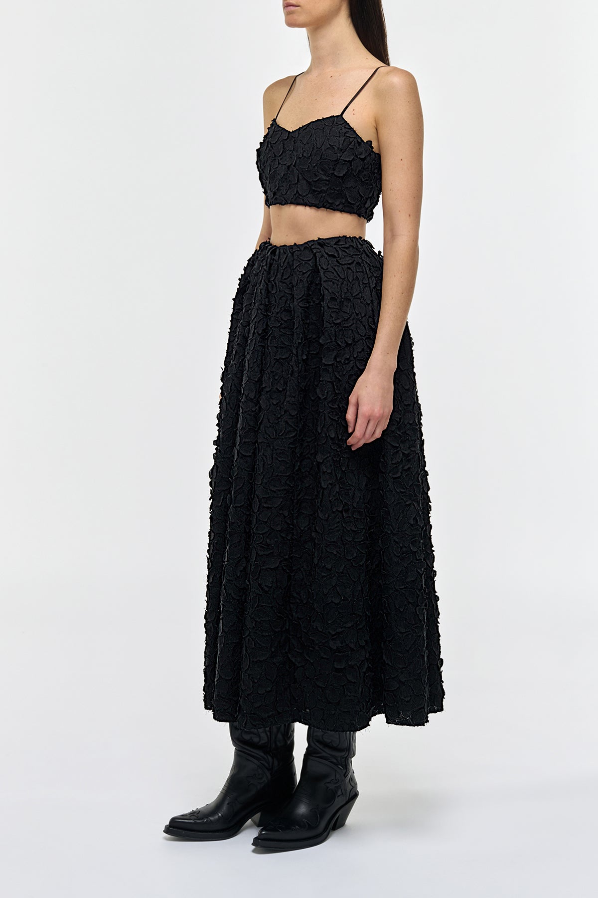 Zelia Embroidered Leaves Maxi Skirt in Black Linen