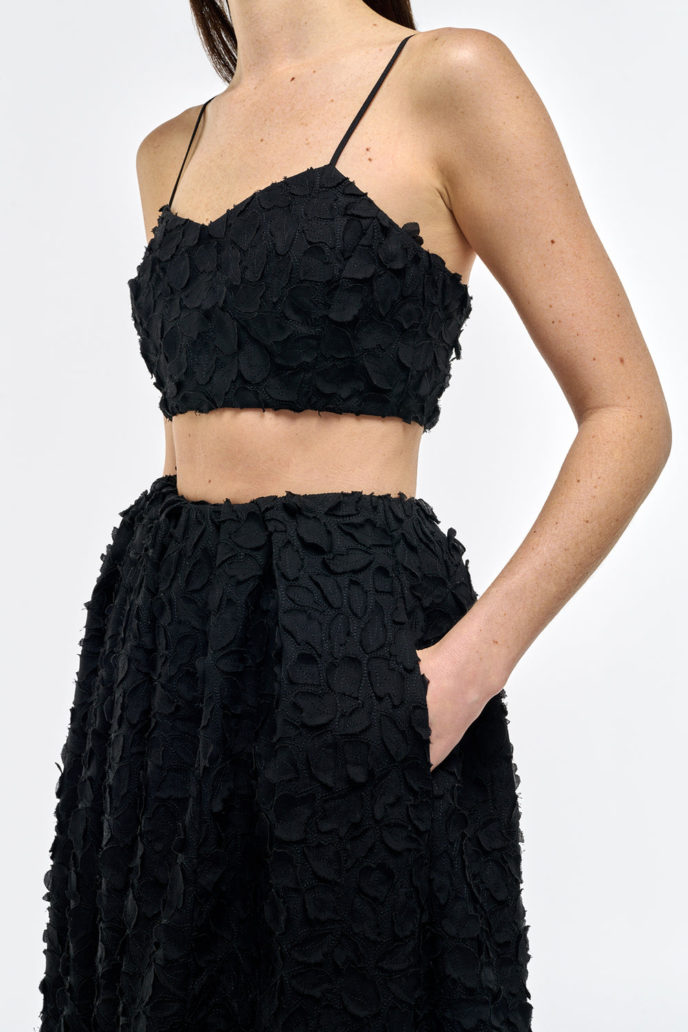 Zelia Embroidered Leaves Maxi Skirt in Black Linen