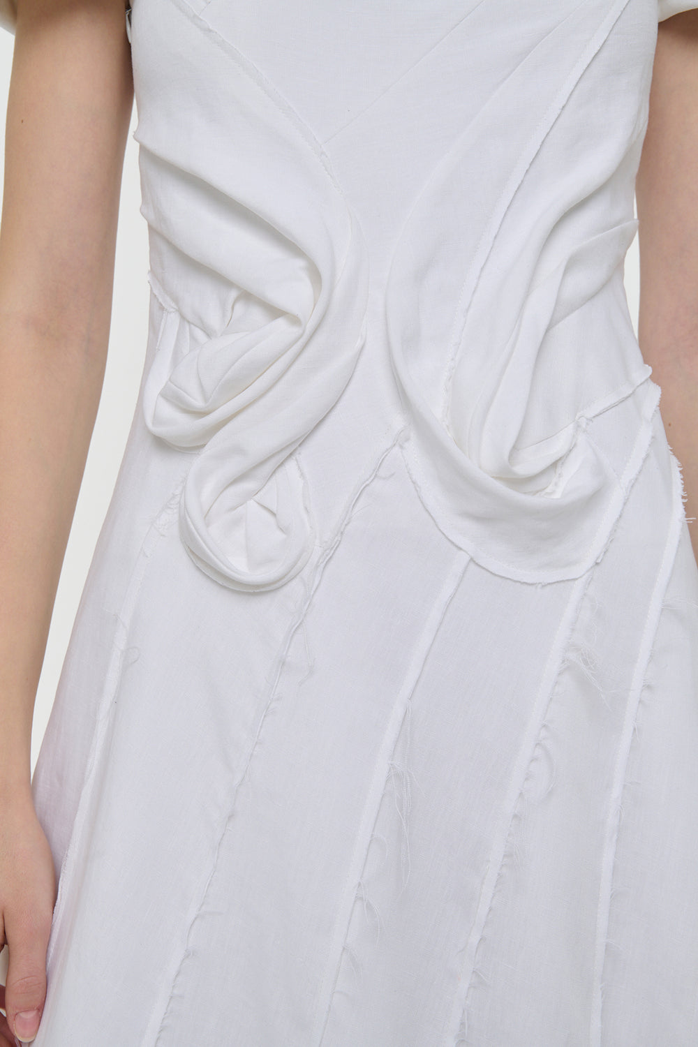 Navi Puff Sleeve Maxi Dress in Ivory Aloe Linen