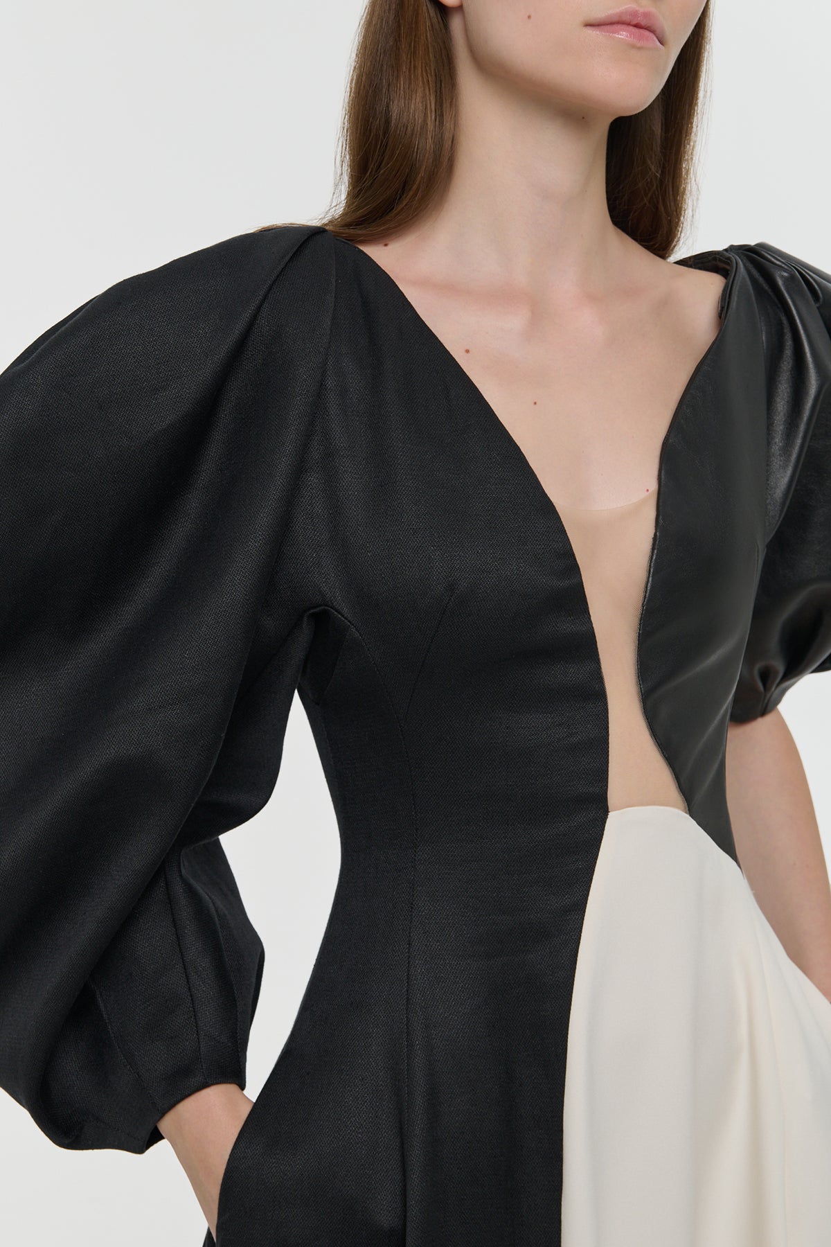 Sephir Maxi Dress In Ivory Silk Wool Cady & Black Linen Slub & Leather