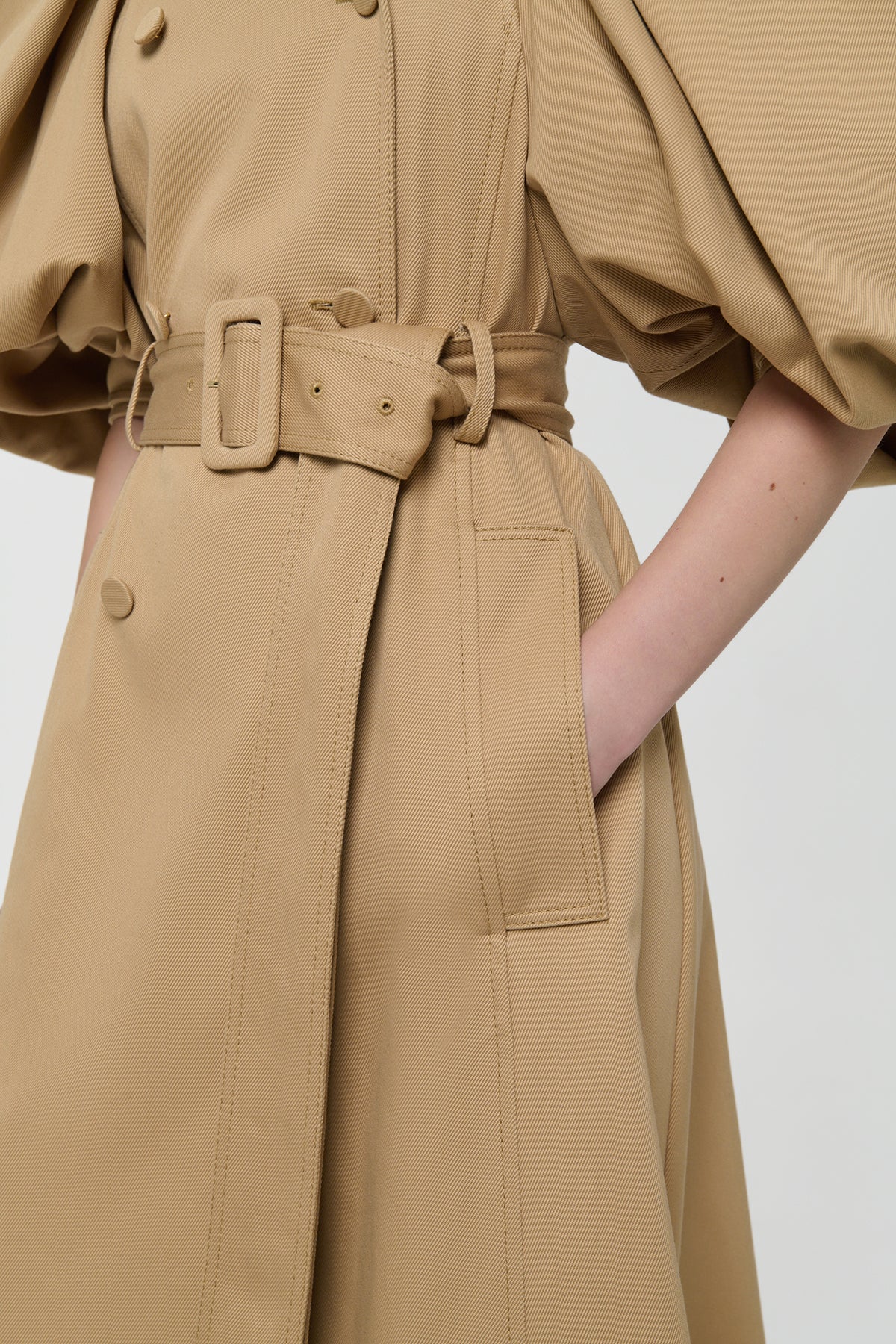 Aeon Puff Sleeve Trench Coat in Camel Sea Island Cotton Twill