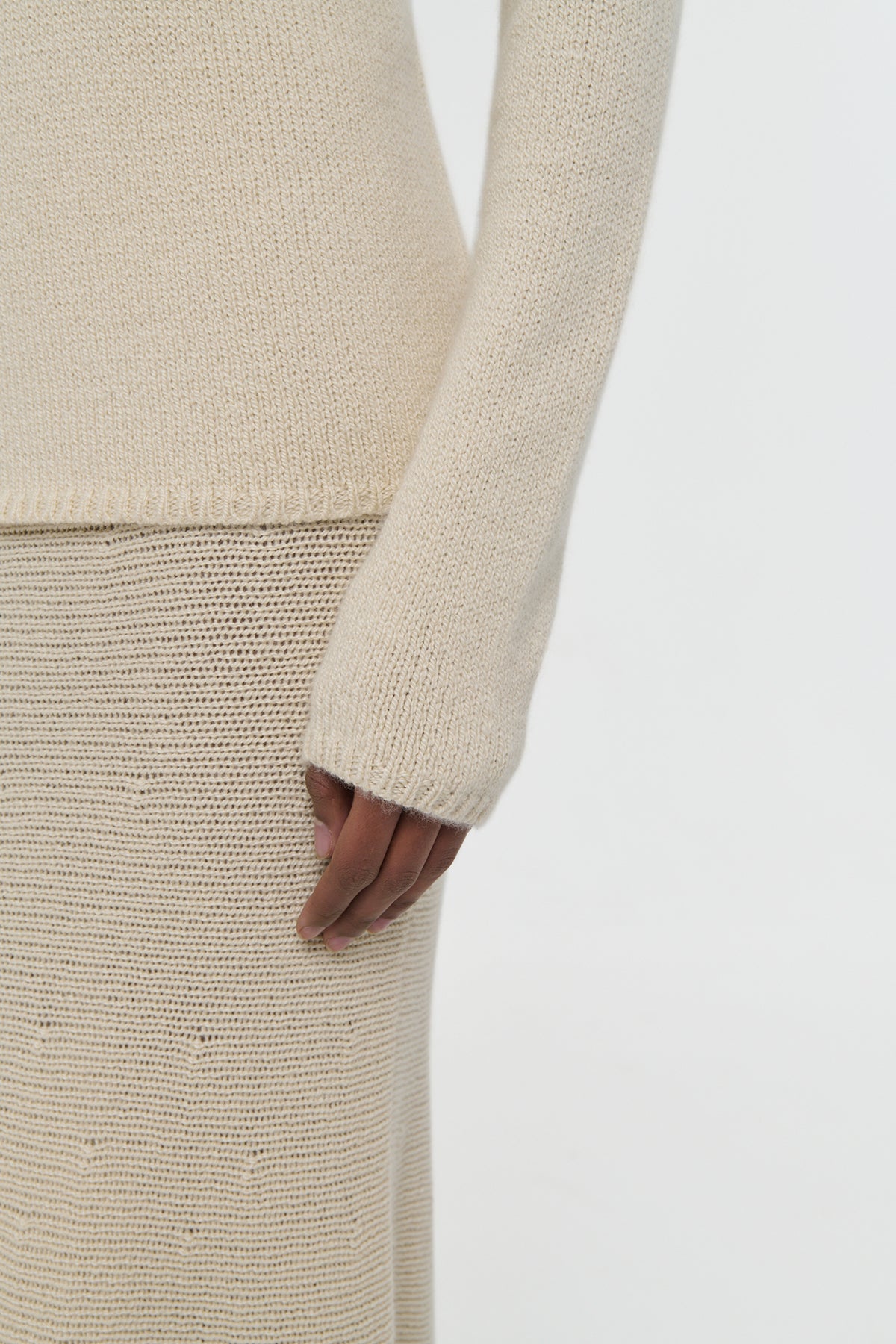 Titus Knit Sweater in Off White Cashmere