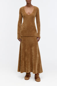 Ward Knit V-Neck Sweater in Mid Camel Silk