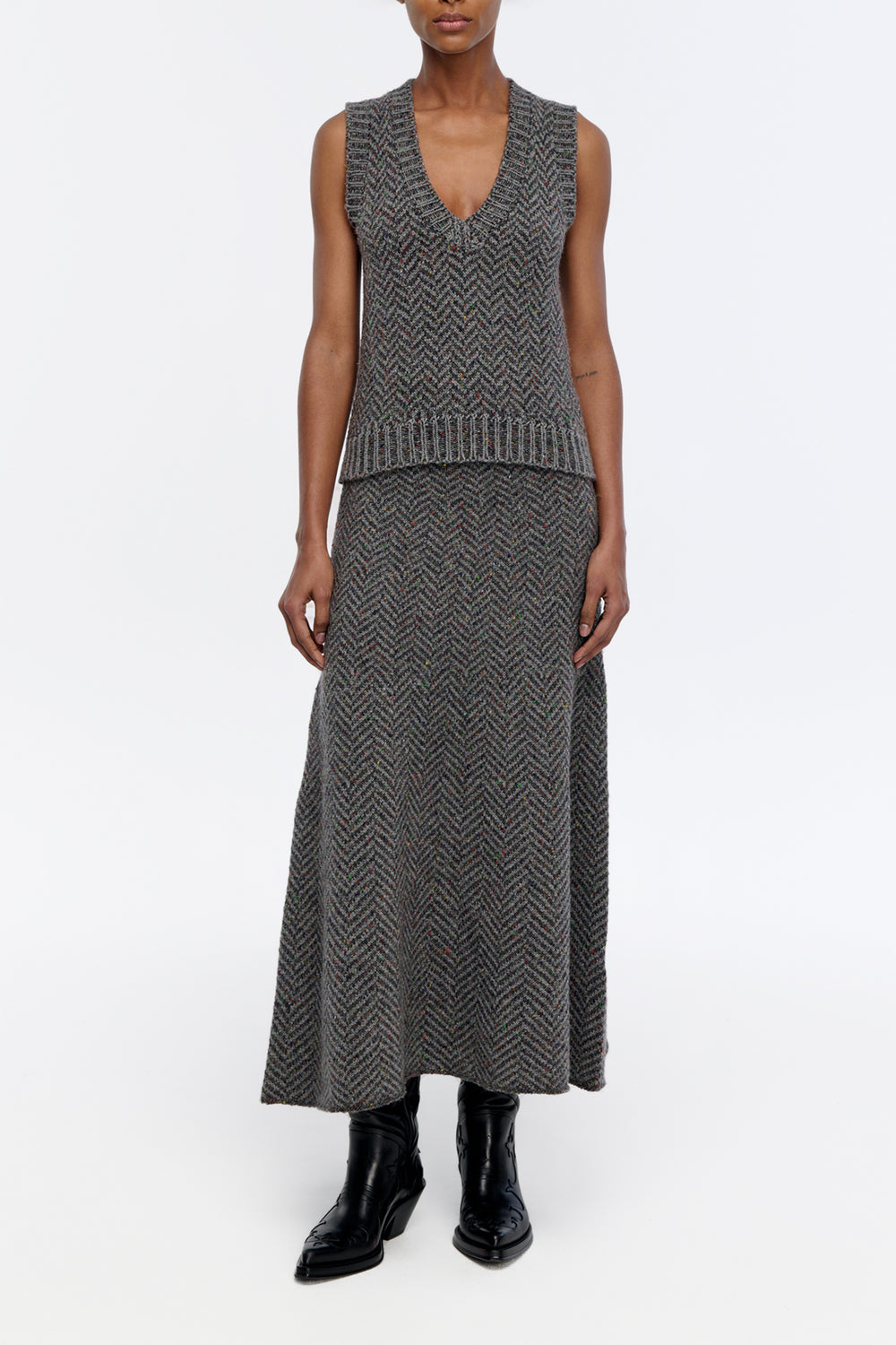 Cresset Vest in Charcoal Multi Cashmere