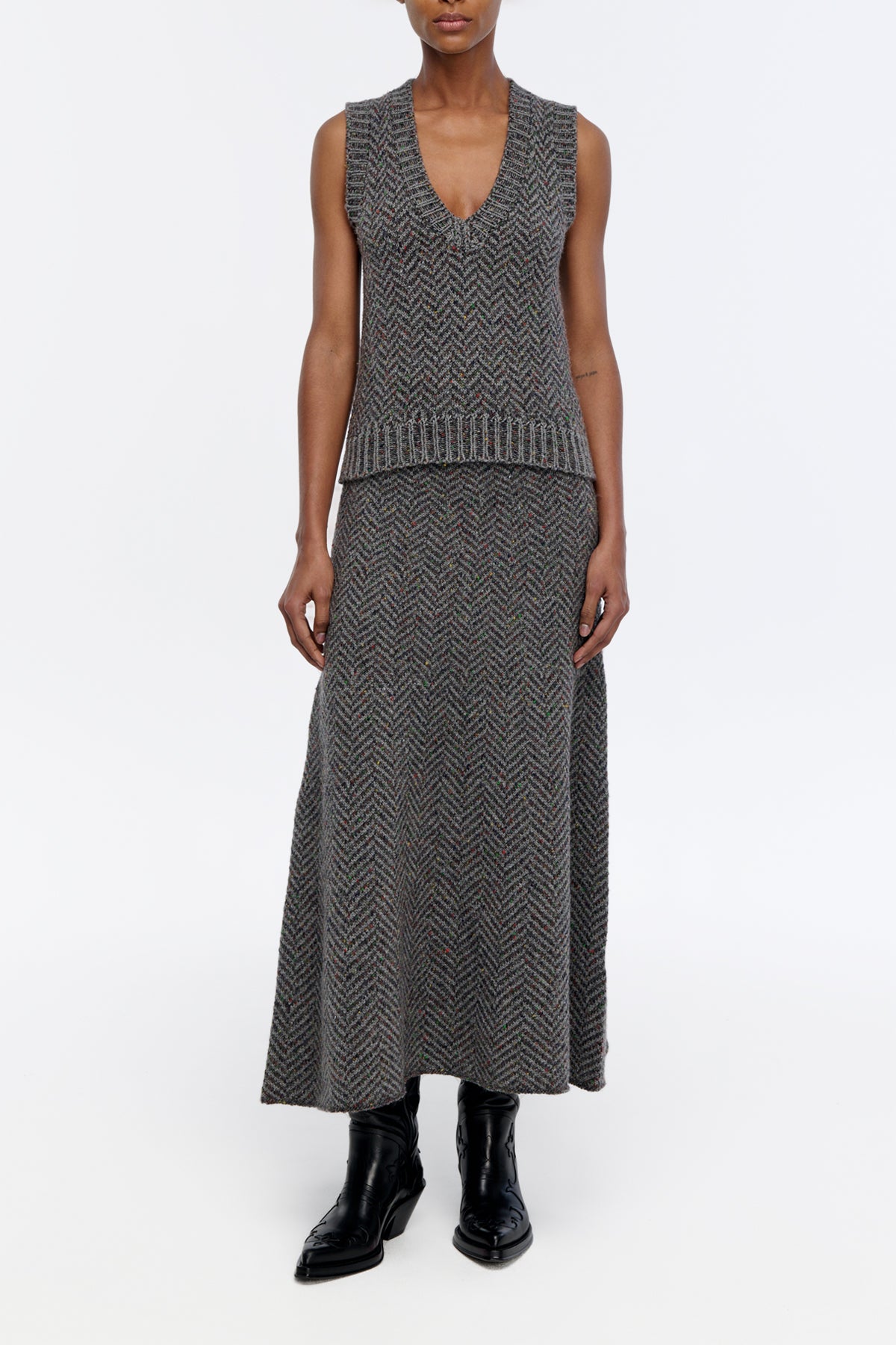 Cresset Vest in Charcoal Multi Cashmere