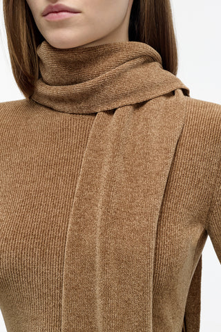 Solus Knit Scarf in Camel Silk