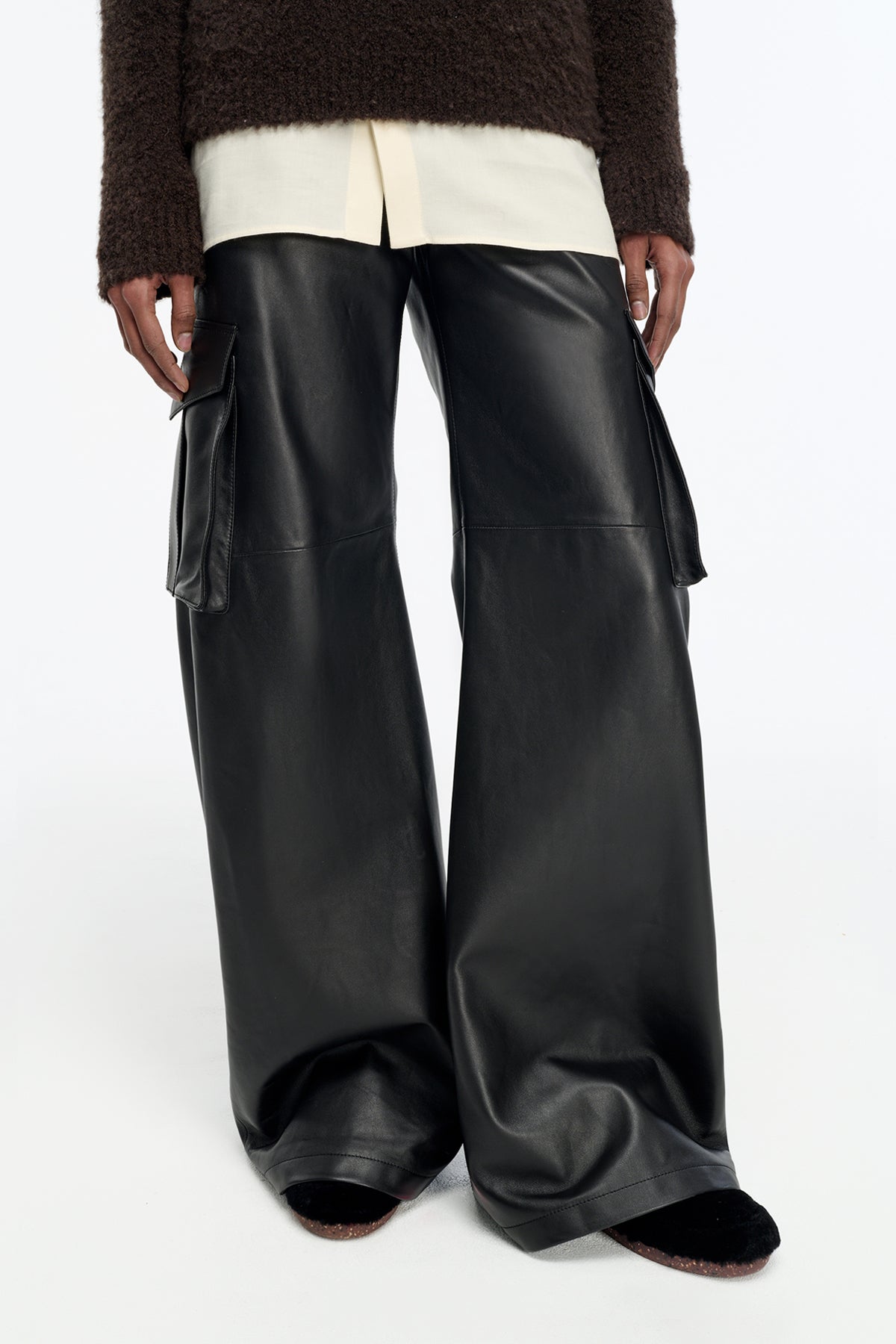 Eos Barrel-leg Cargo Pant in Black Leather