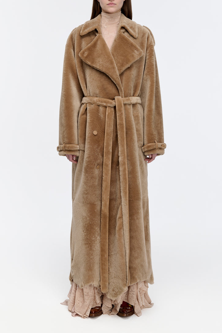 Tellus Trench Coat in Champagne Shearling
