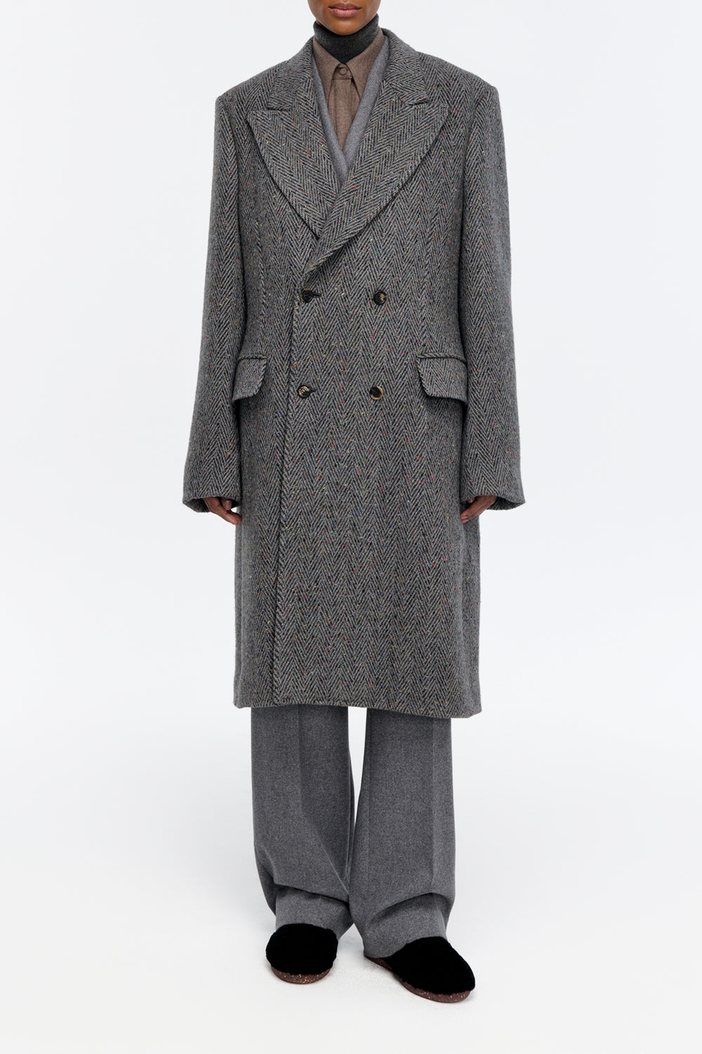 Mcaffrey Coat in Charcoal Cashmere Wool Herringbone