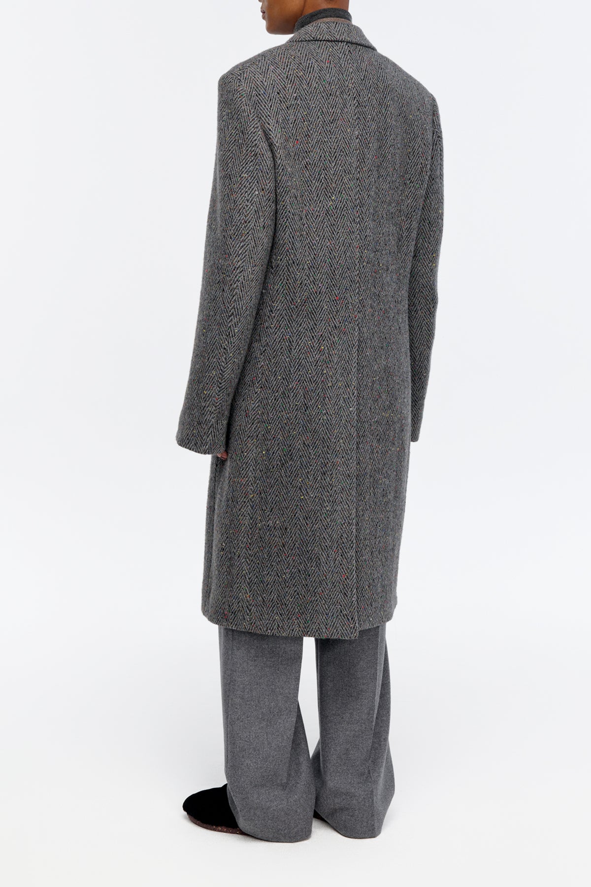 Mcaffrey Coat in Charcoal Cashmere Wool Herringbone