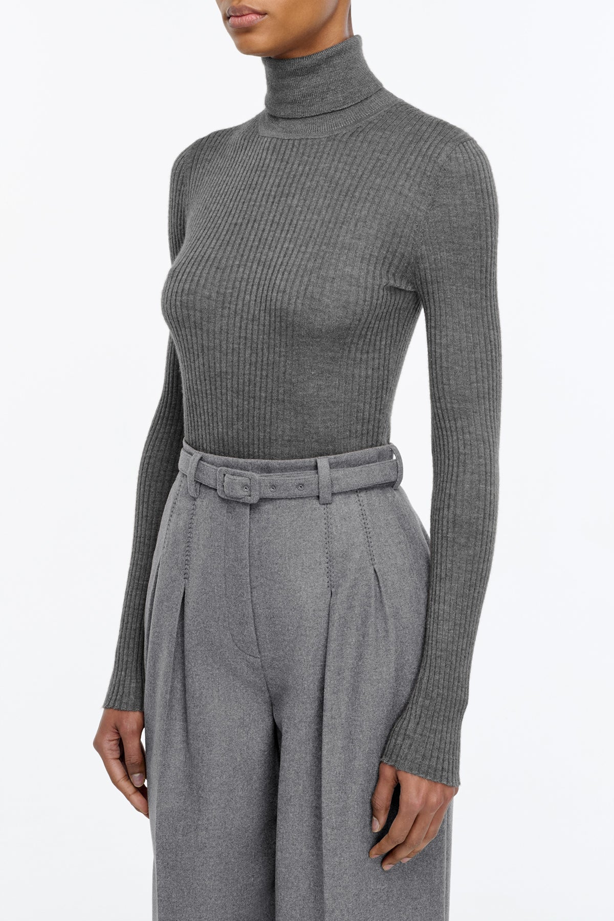 Peppe Knit Turtleneck in Smoke Cashmere Silk
