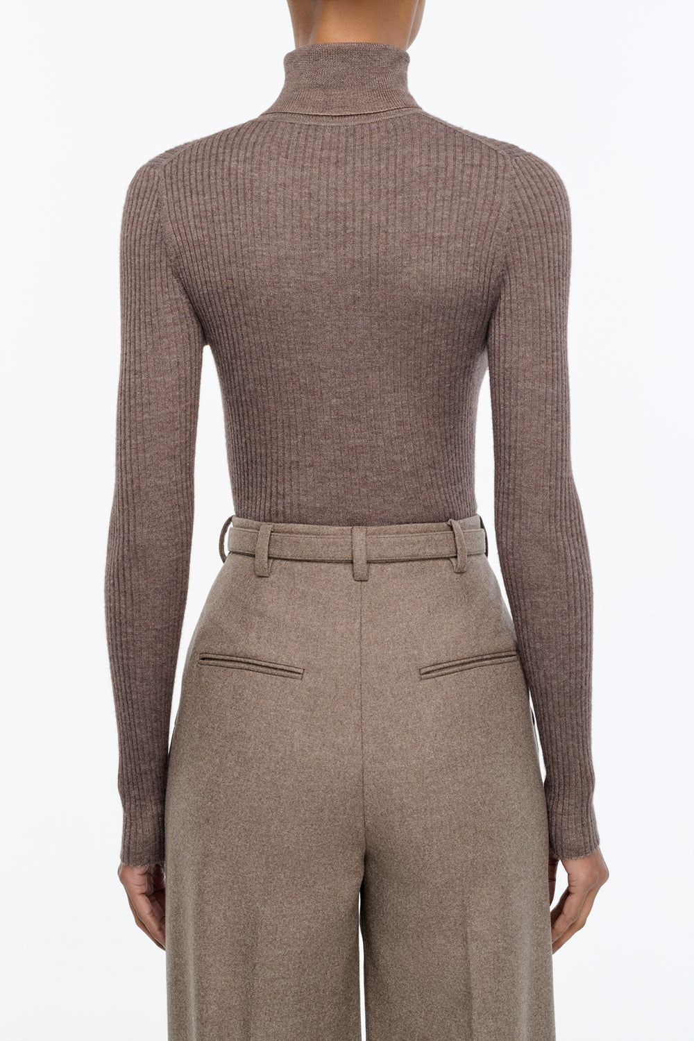 Peppe Knit Turtleneck Sweater in Walnut Cashmere
