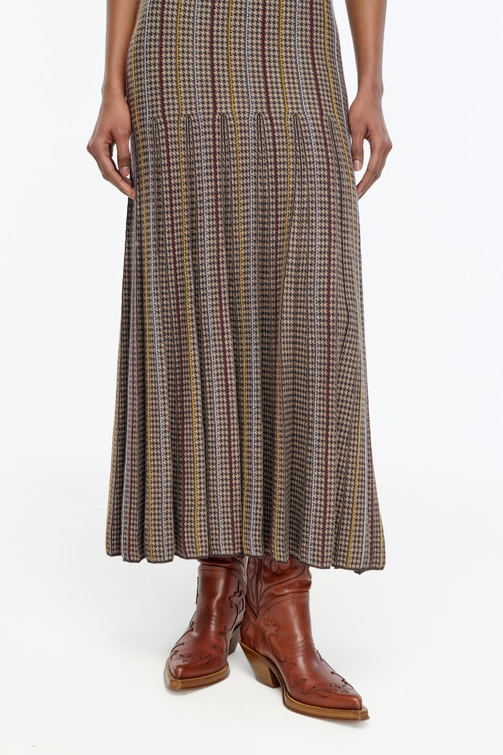 Shropshire Knit Dress in Camel Cashmere Silk with Collar