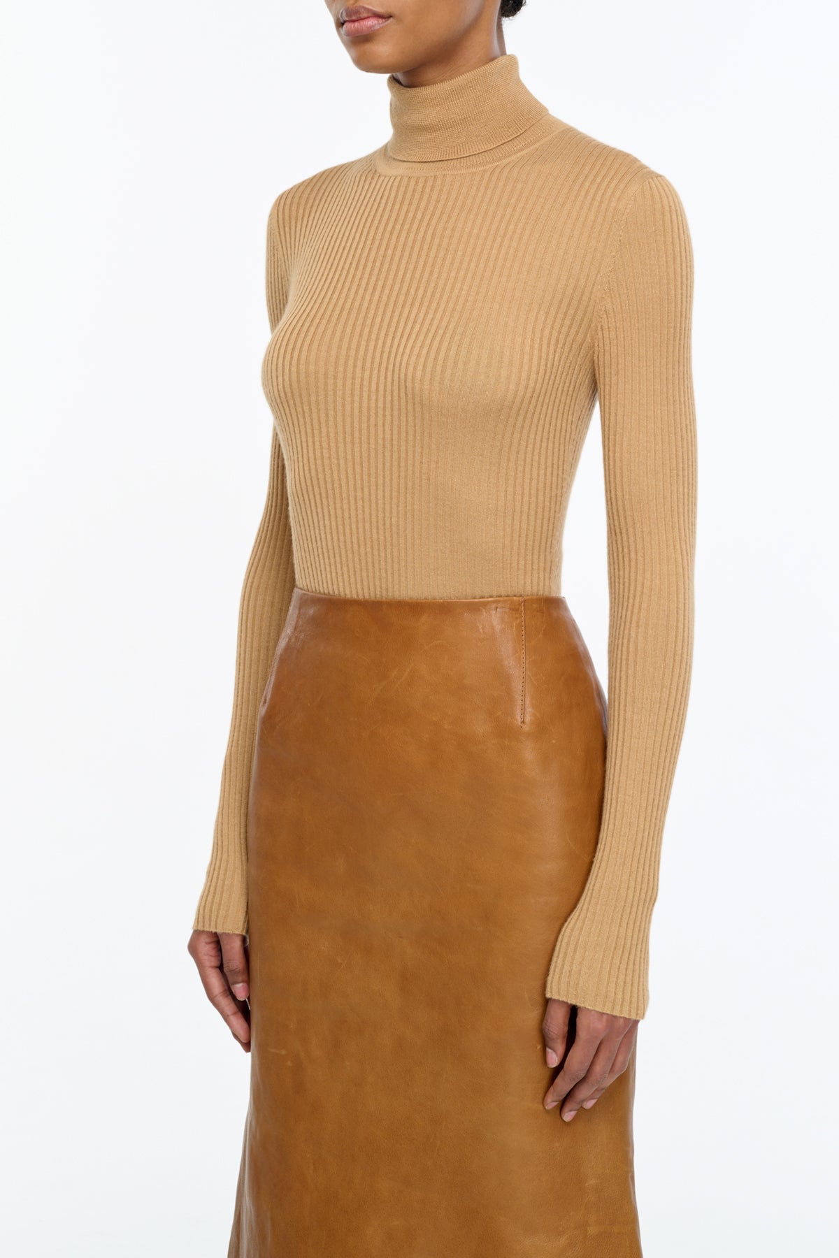 Peppe Knit Turtleneck Sweater in Camel Cashmere