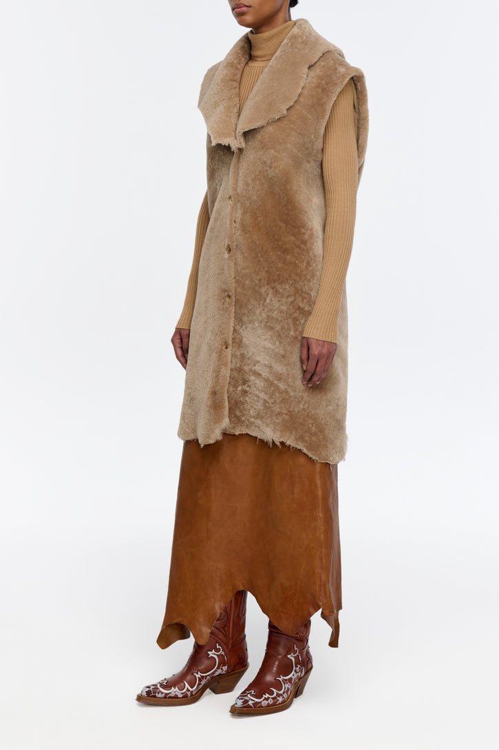 Diviner Raw Cut Jacket Liner in Champagne Shearling