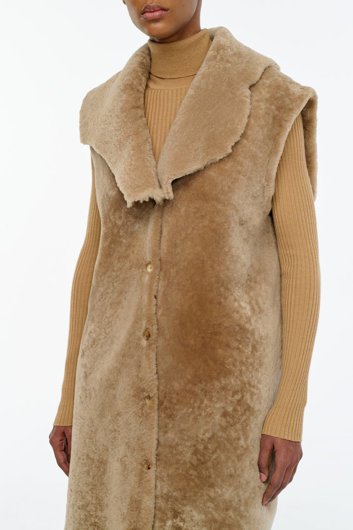Diviner Raw Cut Jacket Liner in Champagne Shearling