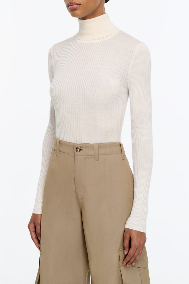 Peppe Knit Turtleneck in Ivory Cashmere Silk