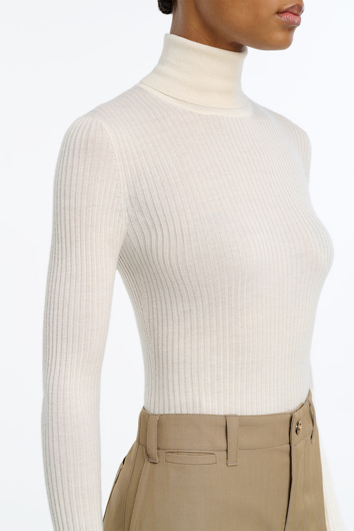 Peppe Knit Turtleneck in Ivory Cashmere Silk