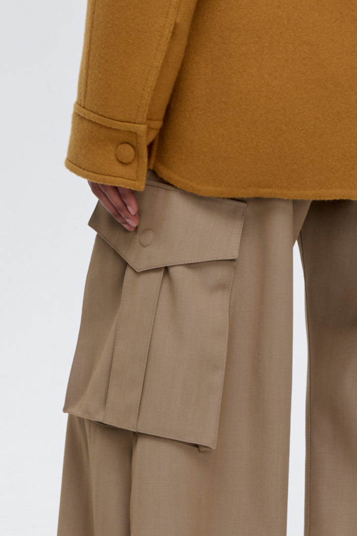 Eos Barrel-leg Cargo Pant in Camel Cross-dyed Wool